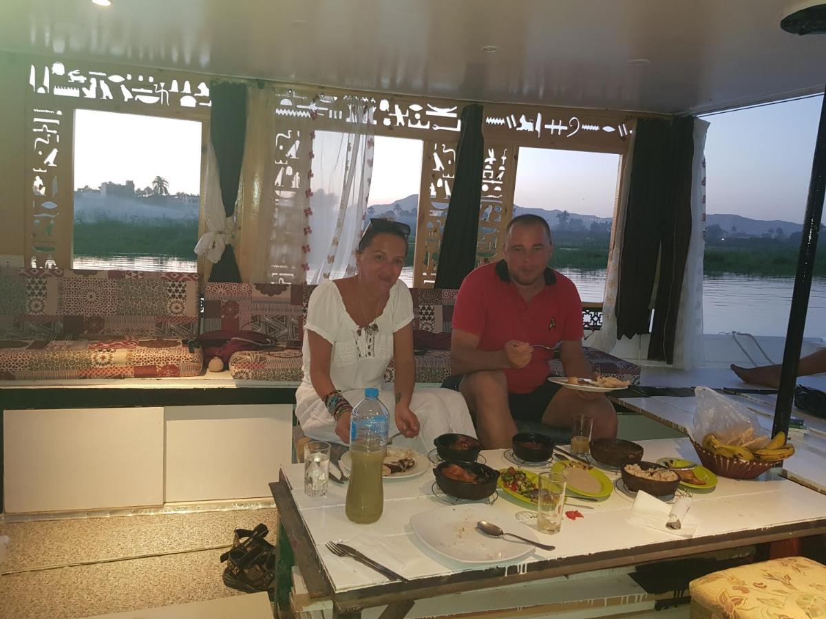 Nile Sunrise Felucca Boat Private Rental Luxor Exterior photo