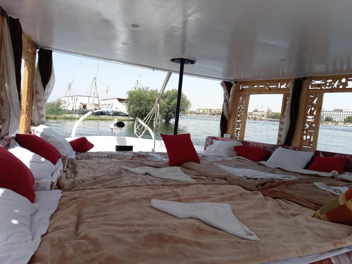 Nile Sunrise Felucca Boat Private Rental Luxor Exterior photo