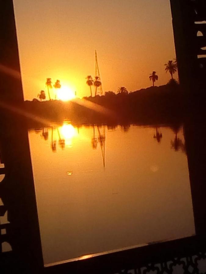 Nile Sunrise Felucca Boat Private Rental Luxor Exterior photo