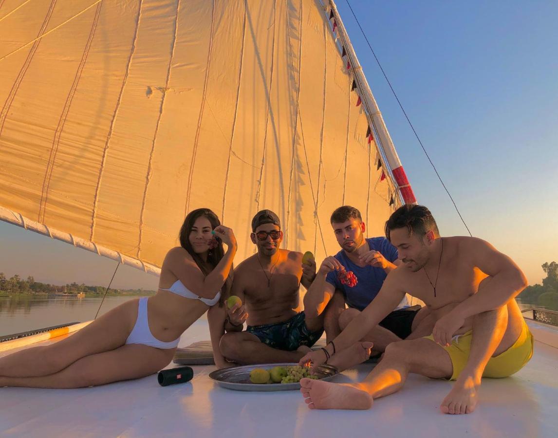 Nile Sunrise Felucca Boat Private Rental Luxor Exterior photo