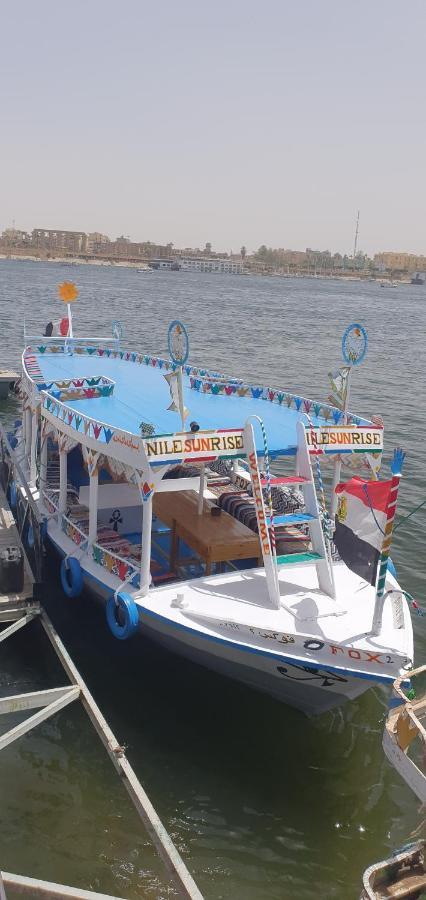 Nile Sunrise Felucca Boat Private Rental Luxor Exterior photo